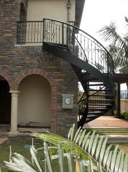 別墅鐵藝旋轉樓梯